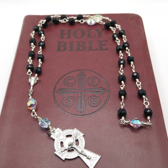 Anglican Rosary, Episcopalian, Celtic Christian Gift, Vintage Swarovski Beads - Picture 9 of 10